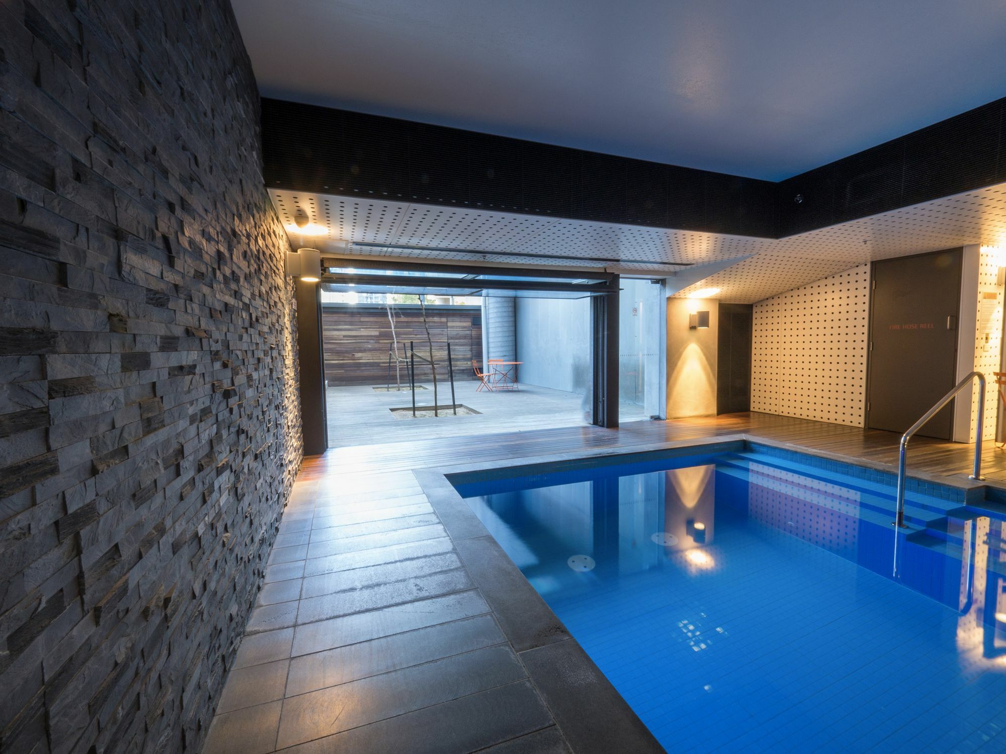 Littlestay Sturt - 2 Bedroom Aptm メルボルン エクステリア 写真