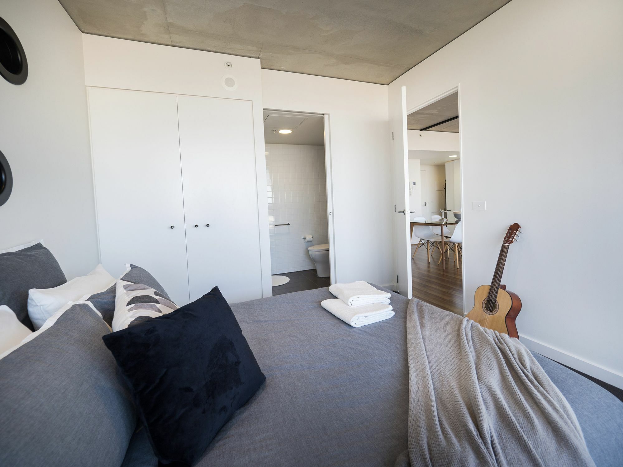 Littlestay Sturt - 2 Bedroom Aptm メルボルン エクステリア 写真